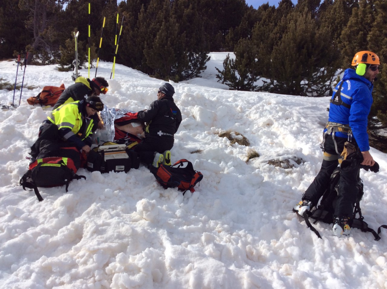 les-angles-exercice-de-secours-sur-avalanche