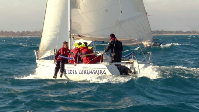 pas-de-treve-hivernale-pour-les-voileux-du-lycee-rosa-luxemburg