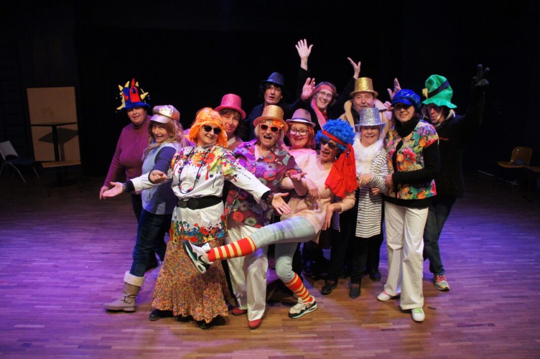 attention-mesdames-et-messieurs-le-spectacle-de-sketches-de-la-parada-va-commencer-les-4-et-5-mai attention-mesdames-et-messieurs-le-spectacle-de-sketches-de-la-parada-va-commencer-les-4-et-5-mai