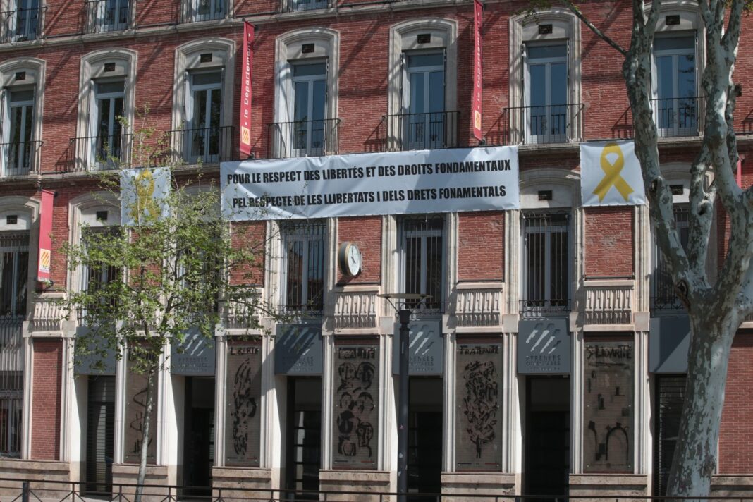 le-departement-affiche-son-attachement-aux-libertes-et-droits-fondamentaux