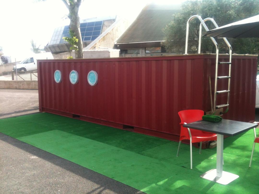 foire-de-perpignan-lokicool-innove-avec-des-piscines-conteneurs-recyclables