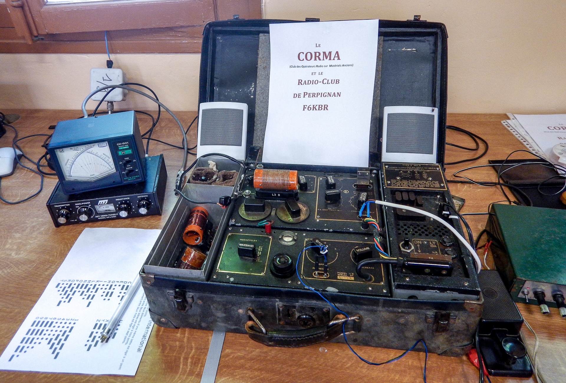 Valise radio de la résistance à l’école primaire Jean Alloiteau de Vinça en souvenir de l’appel du 18 juin 1940