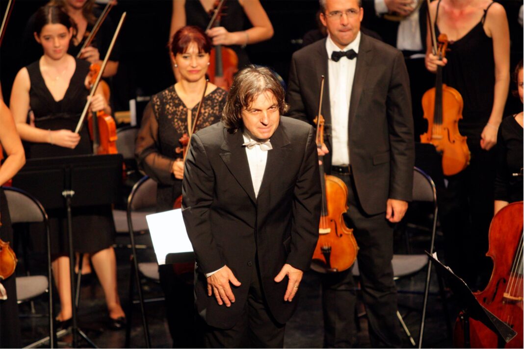 Daniel Tosi saint-andre-le-festival-carte-blanche-a-daniel-tosi-prend-fin-samedi-avec-un-spectacle-formi-formidable-hommage-a-charles-aznavour