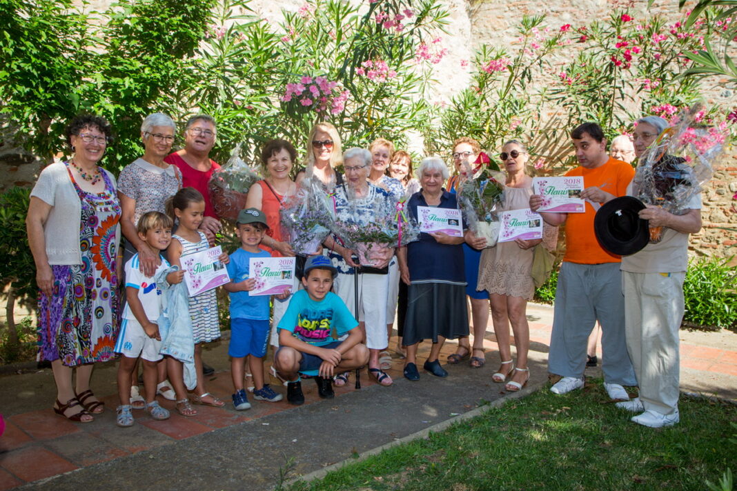 elneb-remise-des-prix-maisons-et-balcons-fleuris elneb-remise-des-prix-maisons-et-balcons-fleuris