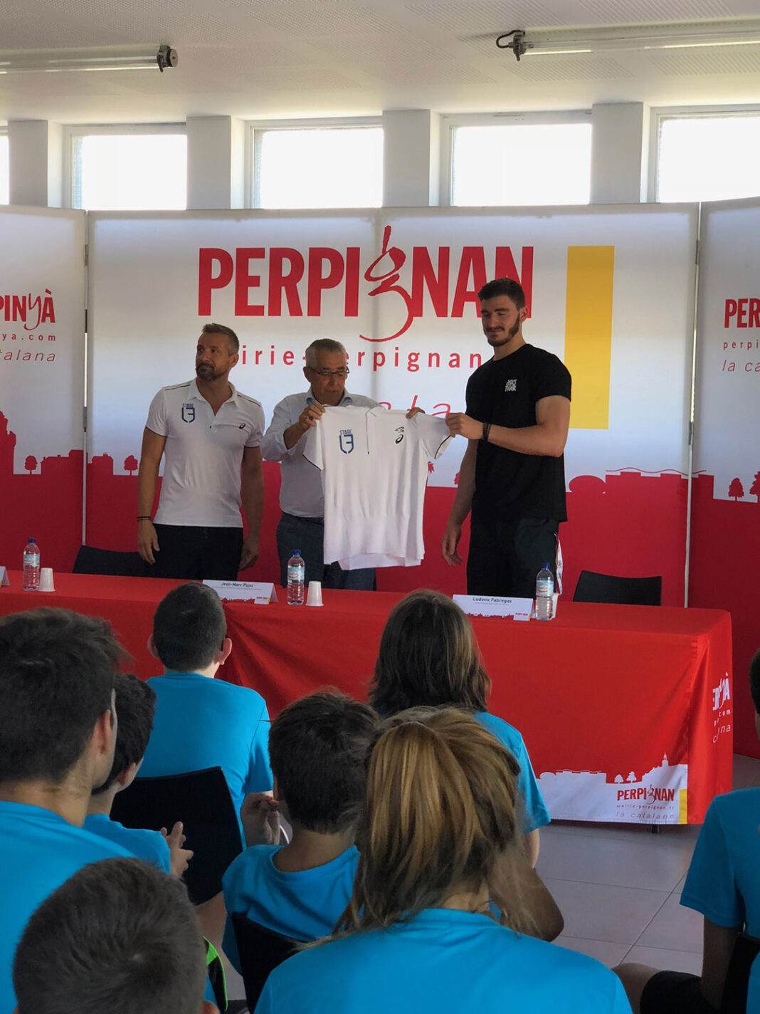 perpignan-handball-le-champion-ludovic-fabregas-a-anime-un-stage2 perpignan-handball-le-champion-ludovic-fabregas-a-anime-un-stage2