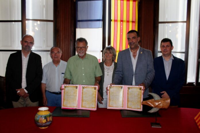 signature-de-lacte-officiel-de-jumelage-entre-port-vendres-et-soller-baleares2