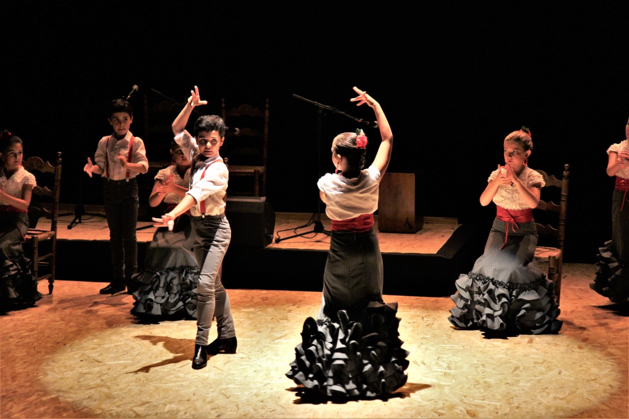 rentree-et-inscriptions-a-lecole-de-flamenco-a-roemro