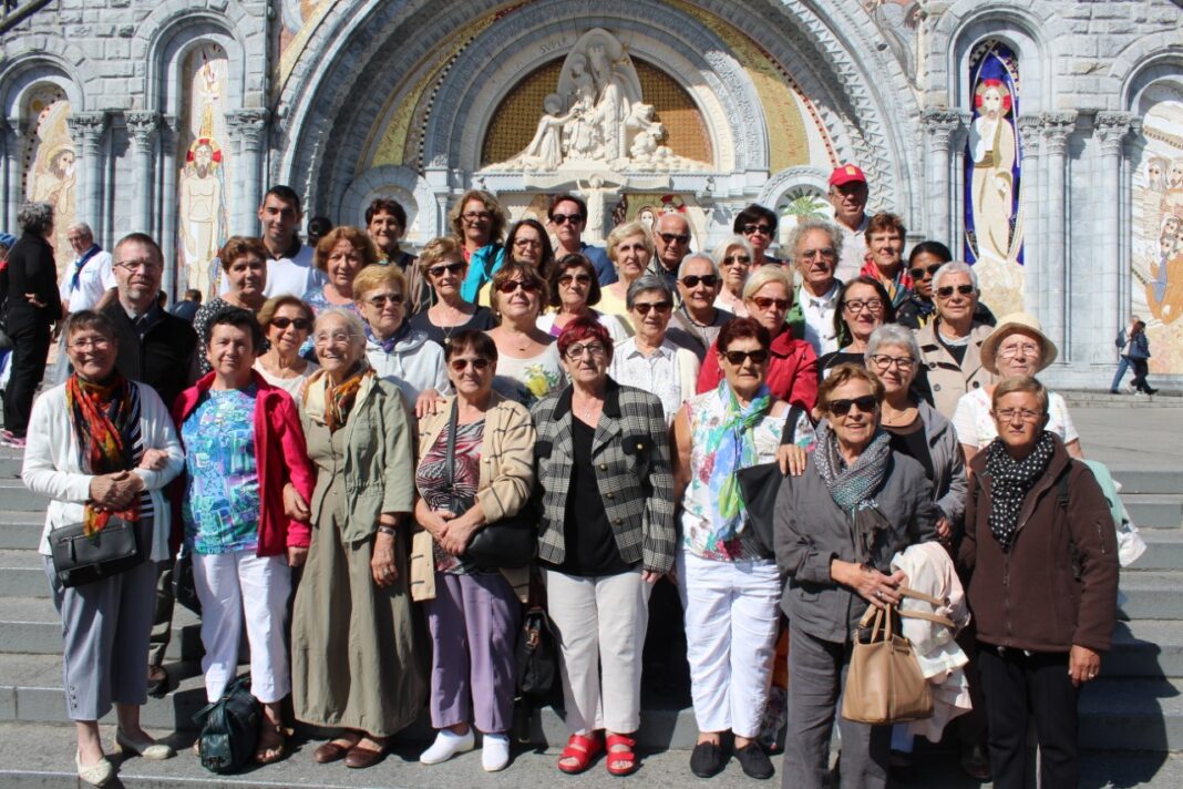la-communaute-de-paroisses-la-transfiguration-de-la-haute-agly-en-pelerinage-a-lourdes la-communaute-de-paroisses-la-transfiguration-de-la-haute-agly-en-pelerinage-a-lourdes
