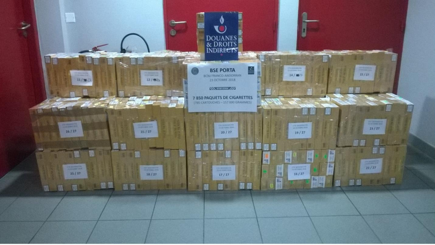 brigade-des-douanes-de-porta-saisie-de-785-cartouches-de-cigarettes