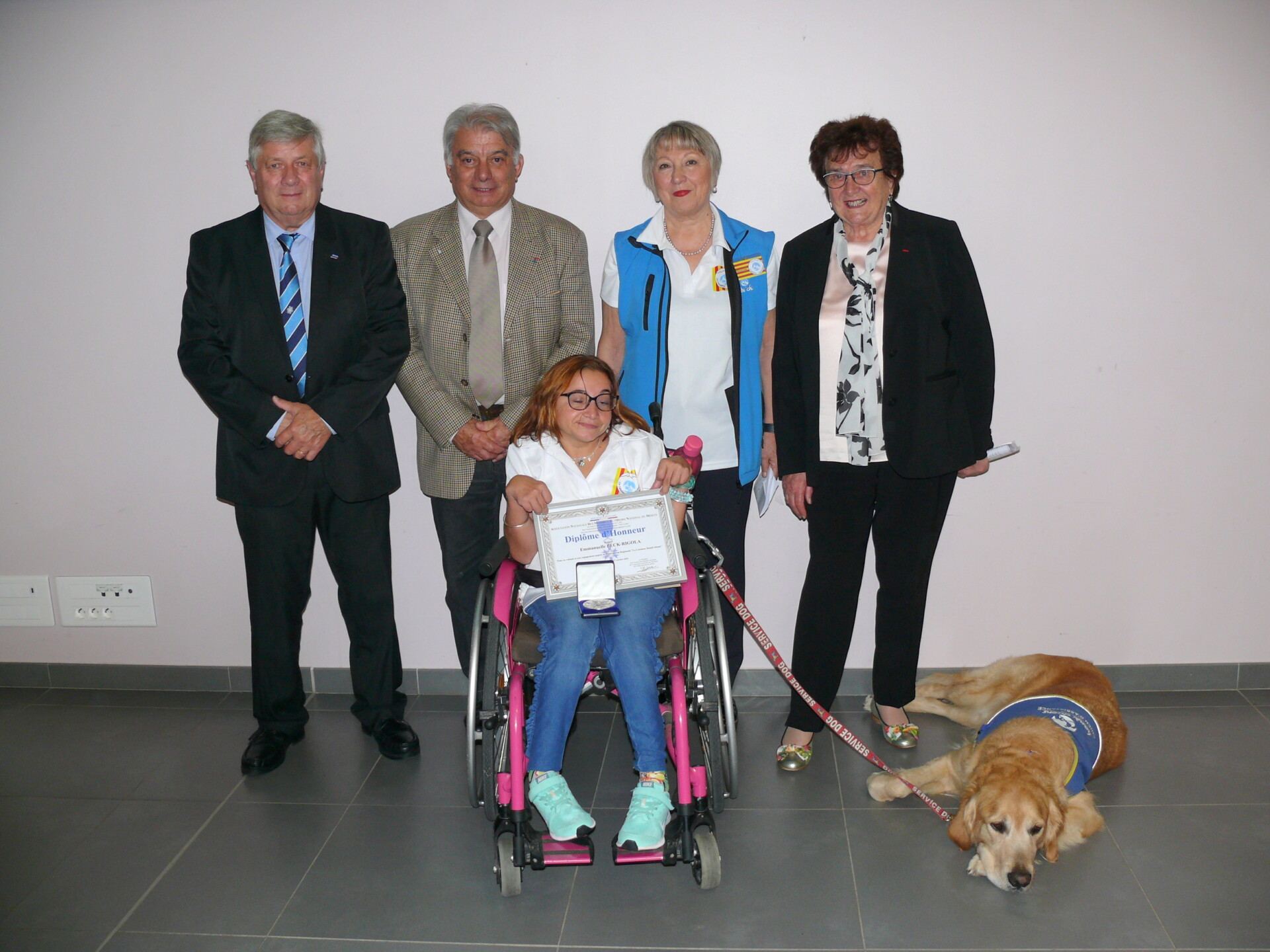 Diplôme d’honneur et médailles de l’ANMONM66 au Congrès annuel Handi’Chiens à Canet en Roussillon