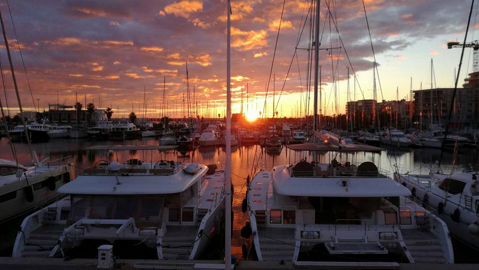 canet-premium-services-une-offre-haut-de-gamme-pour-les-yachts-jets-prives-et-les-entreprises