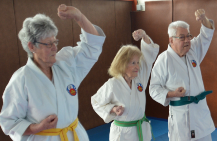 le-karate-cest-aussi-pour-les-seniors