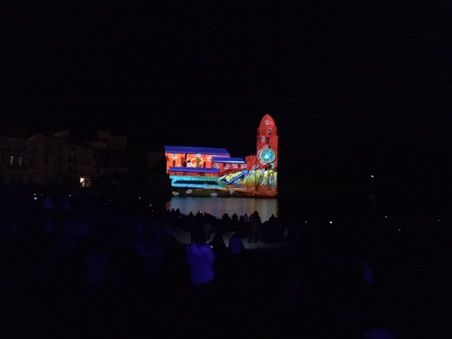 collioure-couleurs-cest-reparti-pour-des-projections-spectaculaires-sur-le-clocher