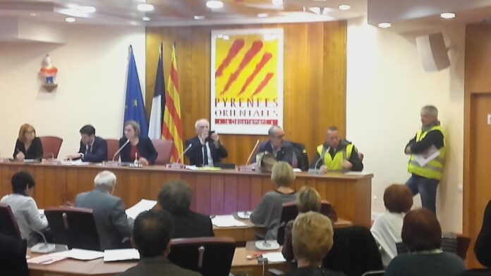 les-gilets-jaunes-recus-par-le-conseil-departemental-des-pyrenees-orientales