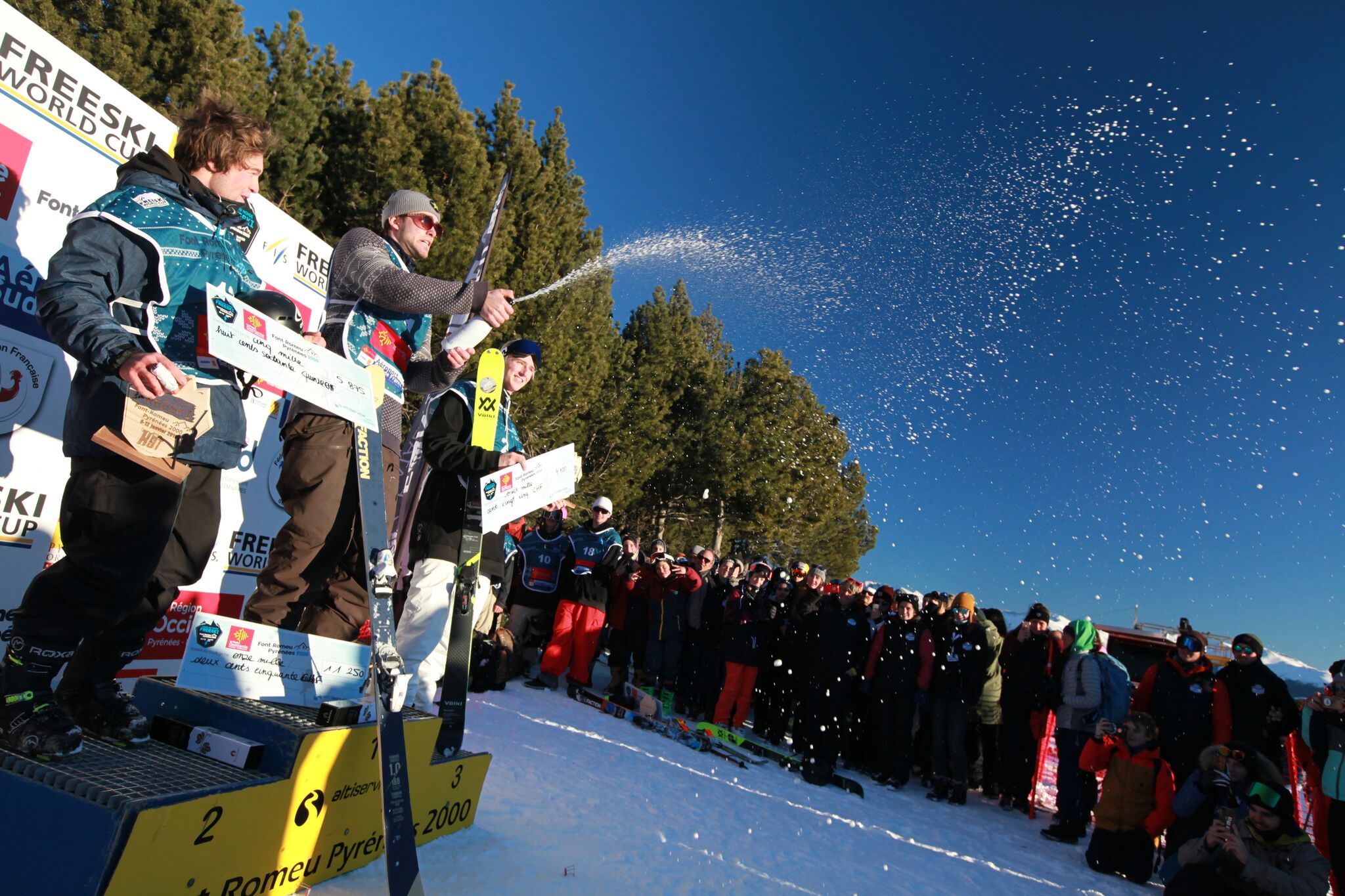 coupe-du-monde-de-ski-slopestyle-a-font-romeu-sarah-hoefflin-alex-hall-vainqueurs
