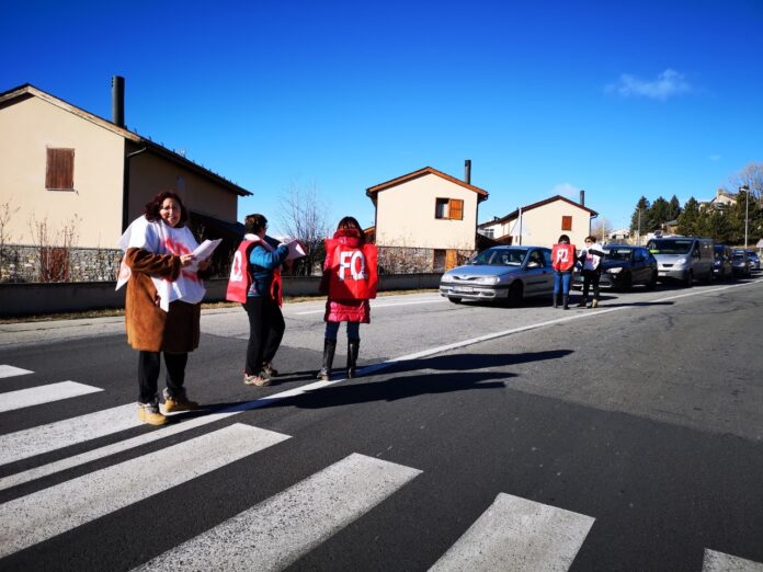 greve-des-personnels-et-des-familles-de-residents-de-la-mas-du-nid-cerdan-a-saillagouse