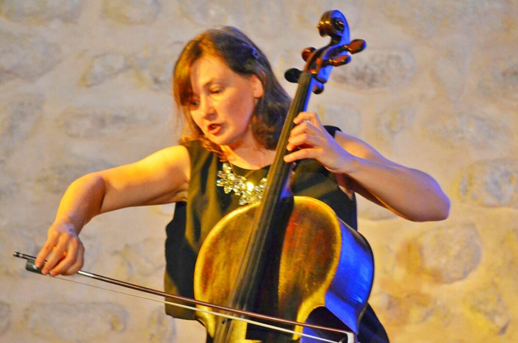 dimanche-17-fevrier-2019-le-chateau-nadal-hainaut-du-soler-accueille-la-violoncelliste-russe-svetlana-tovstukha dimanche-17-fevrier-2019-le-chateau-nadal-hainaut-du-soler-accueille-la-violoncelliste-russe-svetlana-tovstukha