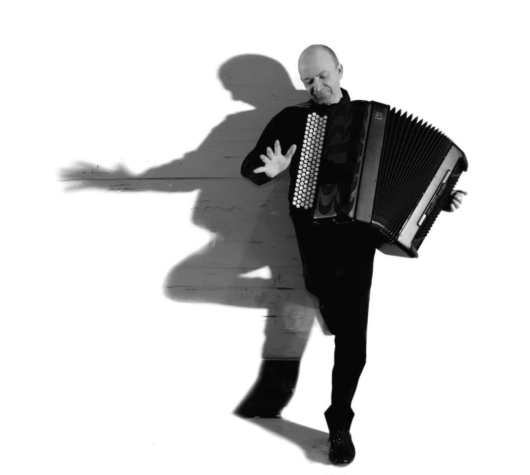 orchestre-et-accordeon-font-la-fiesta orchestre-et-accordeon-font-la-fiesta