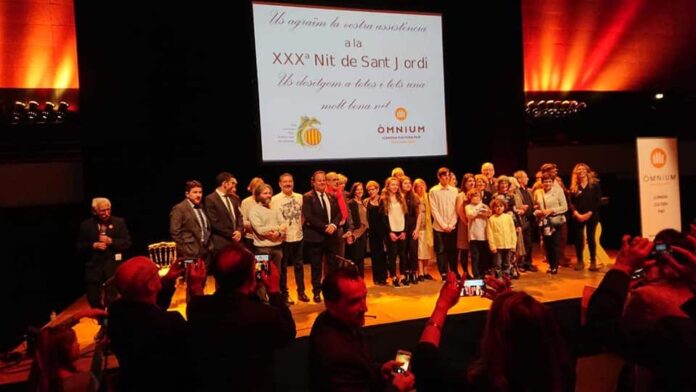 Les élèves de la Bressola et les prix de la Nit de Sant Jordi