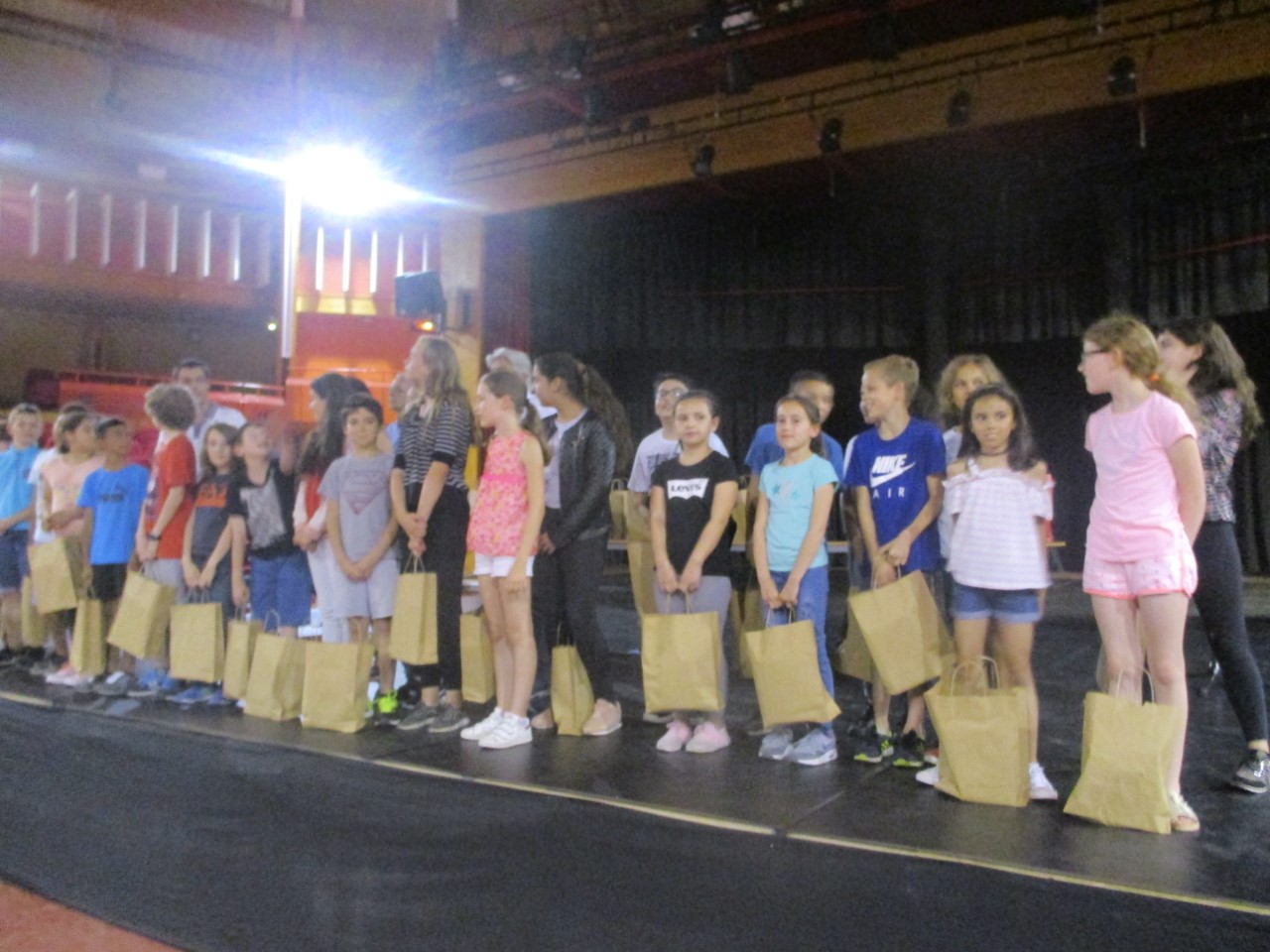Cérémonie de remise des dictionnaires aux écoliers rivesaltais