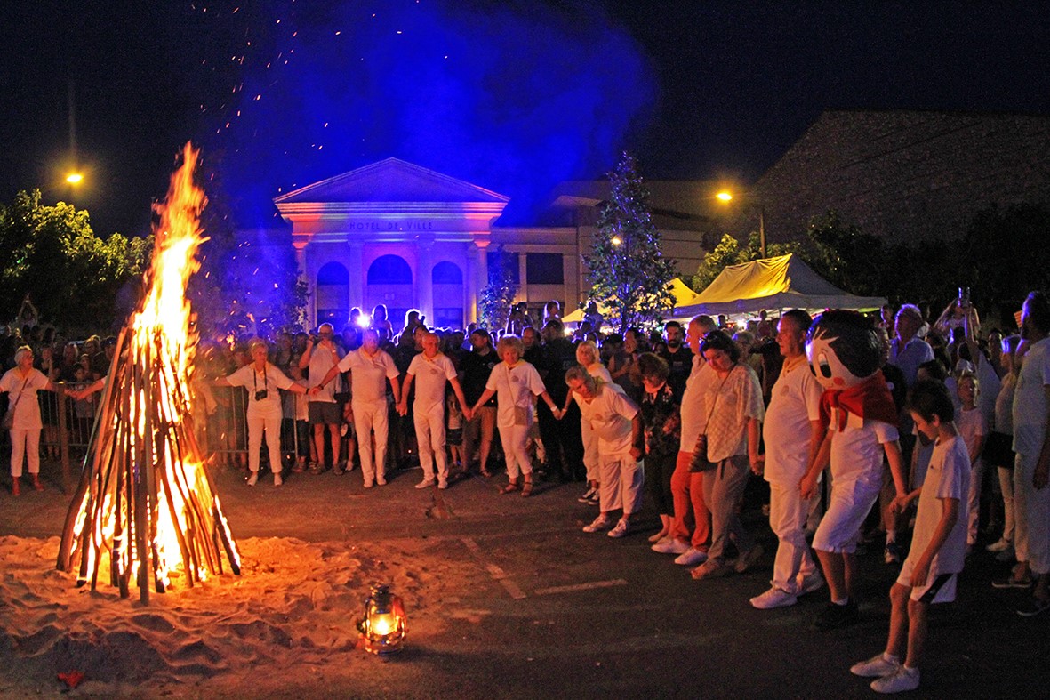 Nuit de la Saint Jean au Soler un public nombreux rassemblé autour de la tradition catalane3