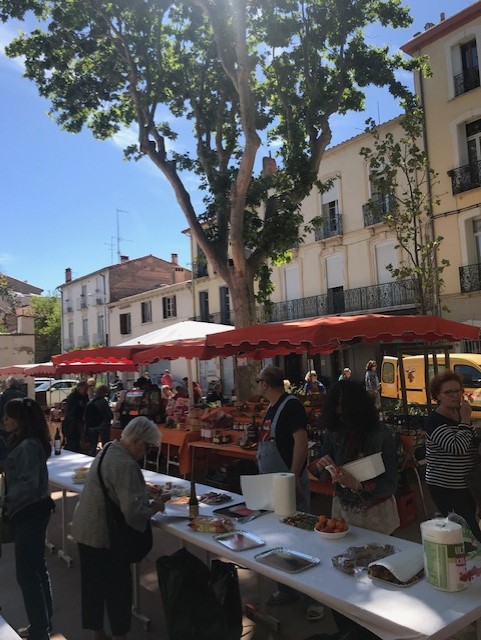 Quatrième anniversaire du marche place de Belgique