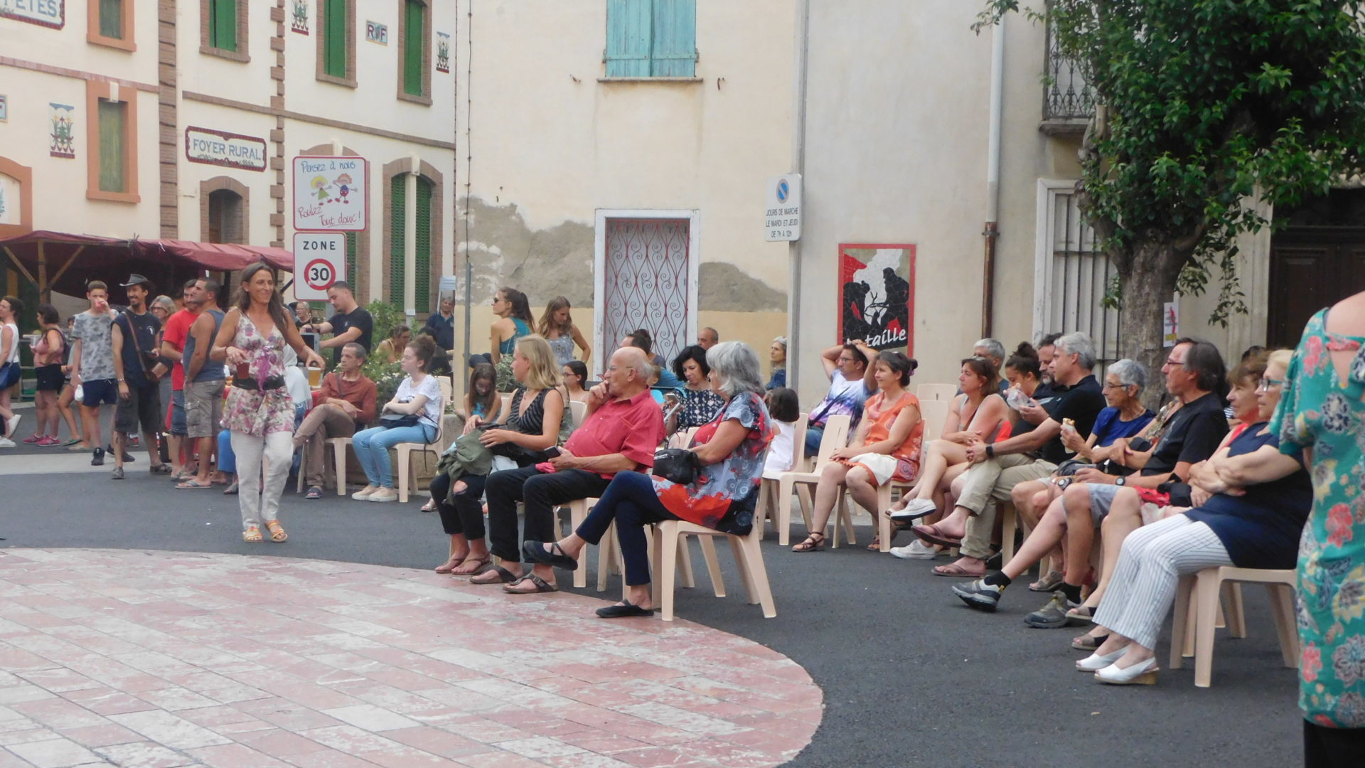 Tautavel : le marché nocturne du mercredi