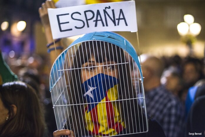 photo manif pour les prisonniers politique le 3 novembre 2017 par Sergi Bernal, loréat du principal prix du Visa Off en 2009