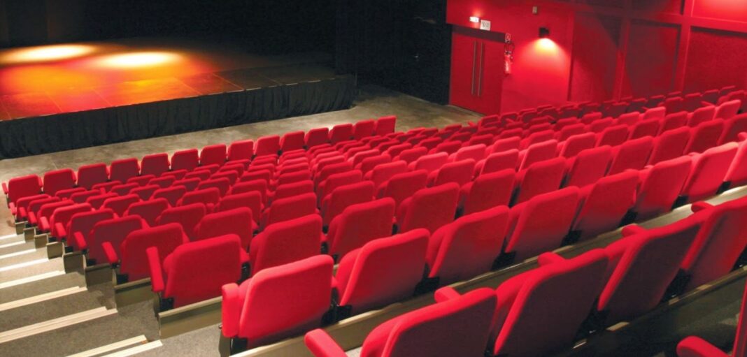 Théâtre amateur