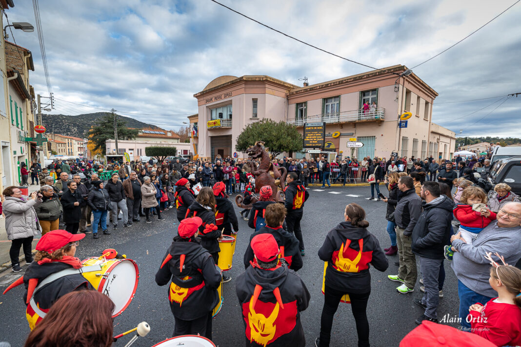 35 Fira St Andreu Cercavilla Castellers 01 12 2019 Alain Ortiz _OTZ9785