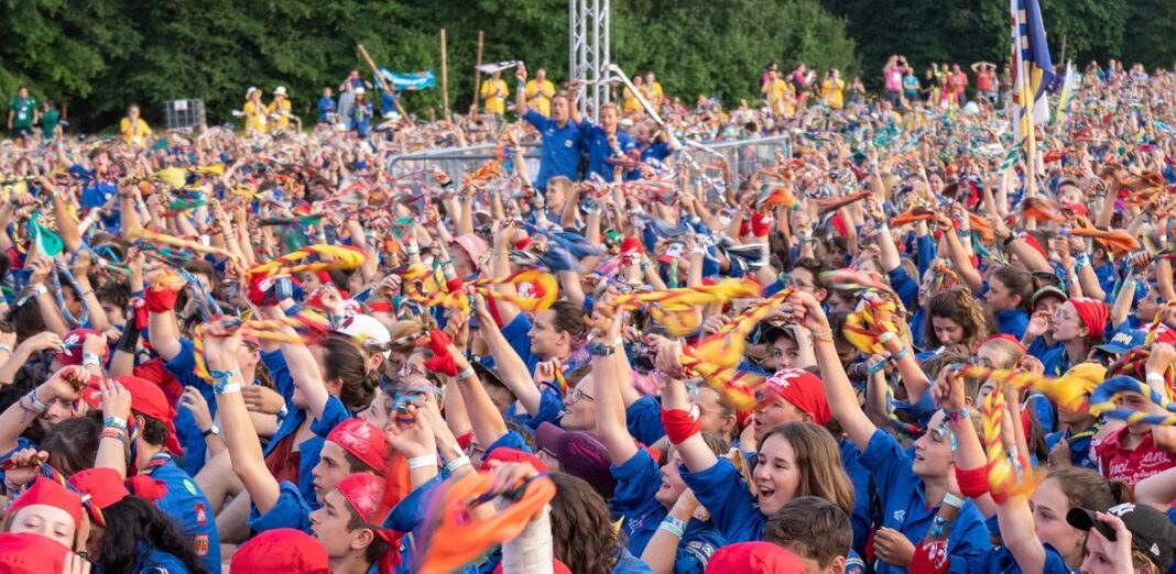 60 millions de foulards fêtent le scoutisme !