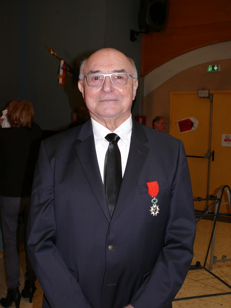 Attribution de la légion d’honneur à un résident de Palau del Vidre
