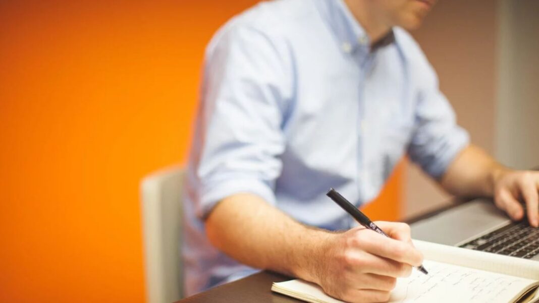 Emploi : la Région Occitanie renforce la formation à distance et lance le plan « Me Former plutôt que licencier »