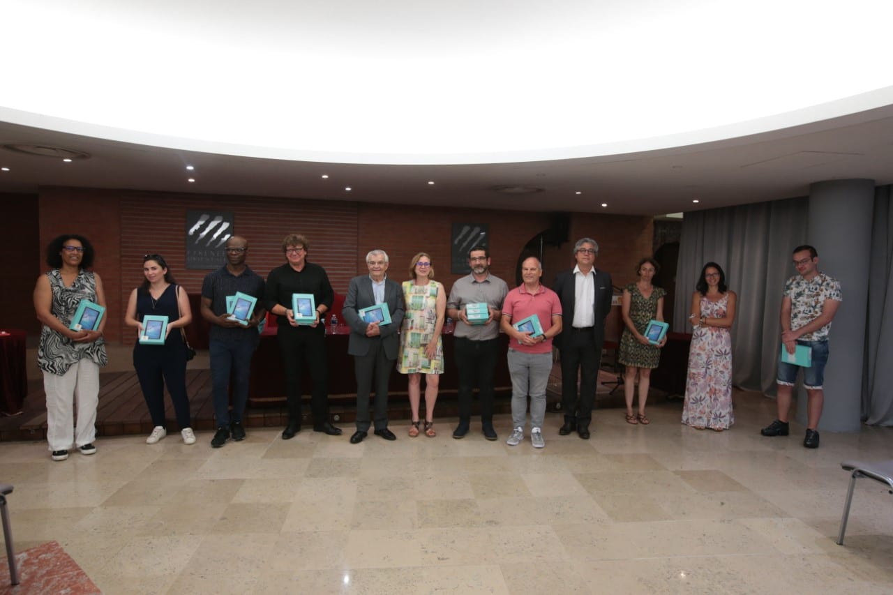 Département : remise de tablettes aux acteurs de la protection de l’enfance