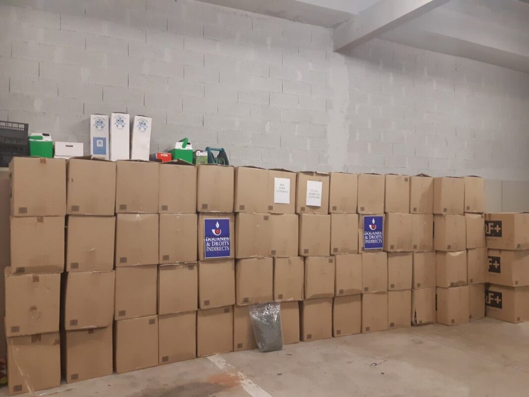 Saisie de 771 kg d'herbe de cannabis par les douanes de Perpignan