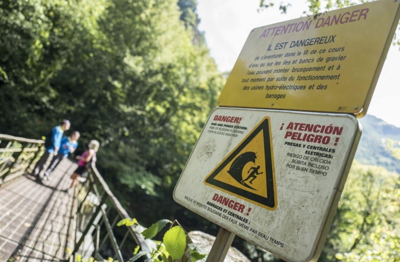 Edf Hydro Sud-Ouest sensibilise les touristes à la sécurité des lacs et des rivières