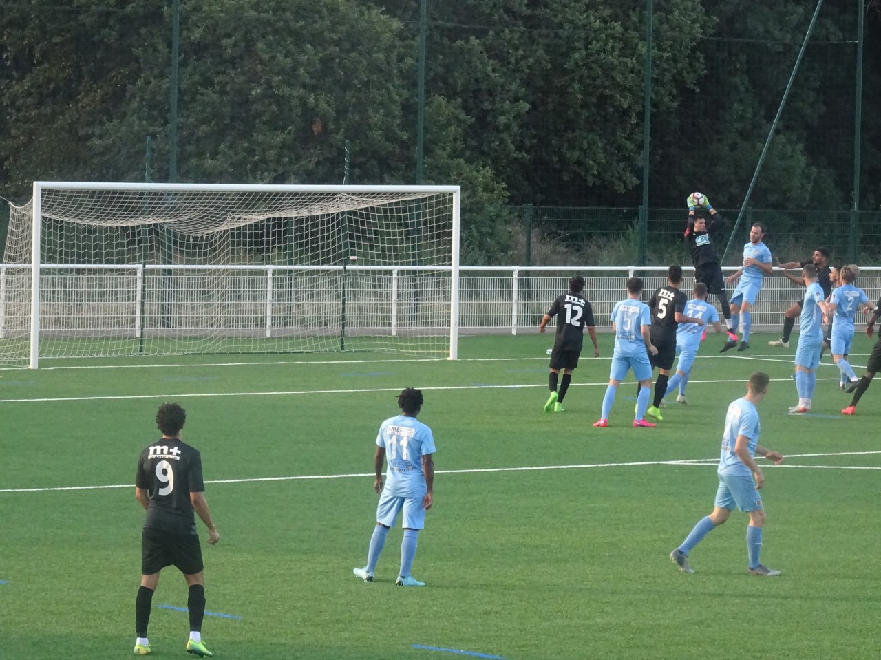 Le FC Alberes Argeles reprend tambour battant, un festival offensif contre Narbonne pour la reprise des maritimes