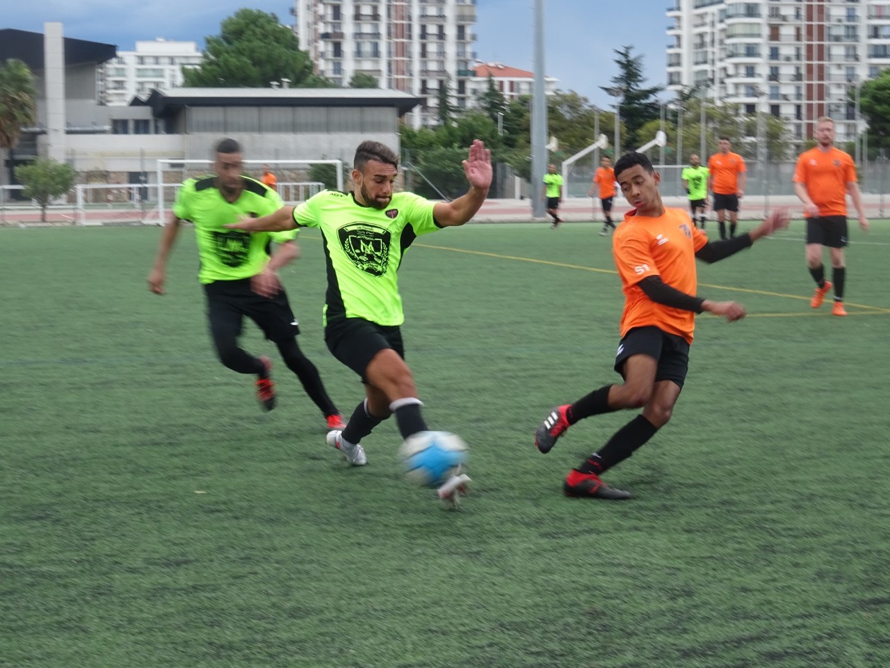 Racing club Perpignan sud – Football club Vallespir/ Les Perpignanais contraints au partage des points par manque de réalisme…