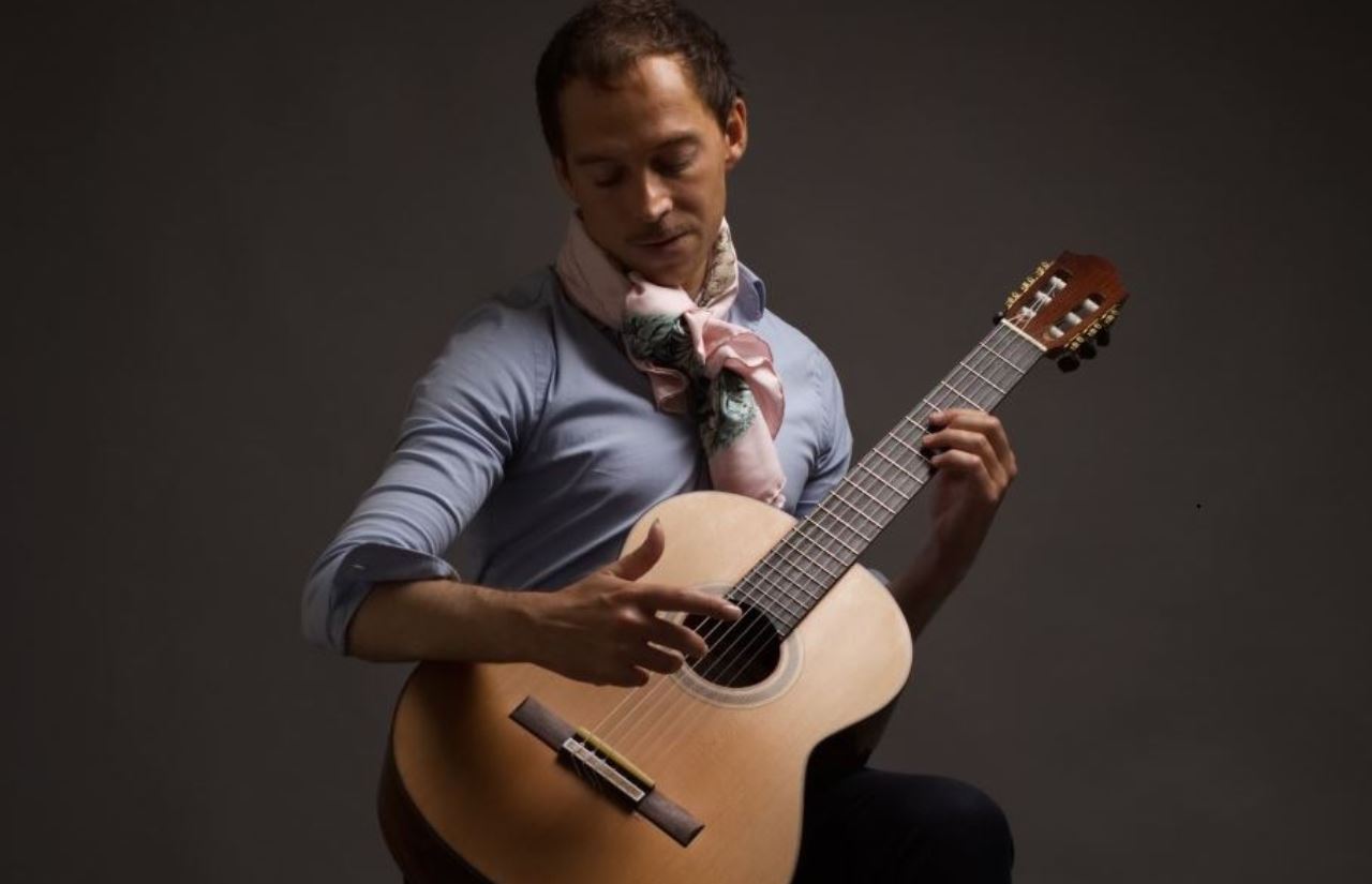 Thibault Cauvin, « Petit Prince de la six-cordes », en concert à Rivesaltes