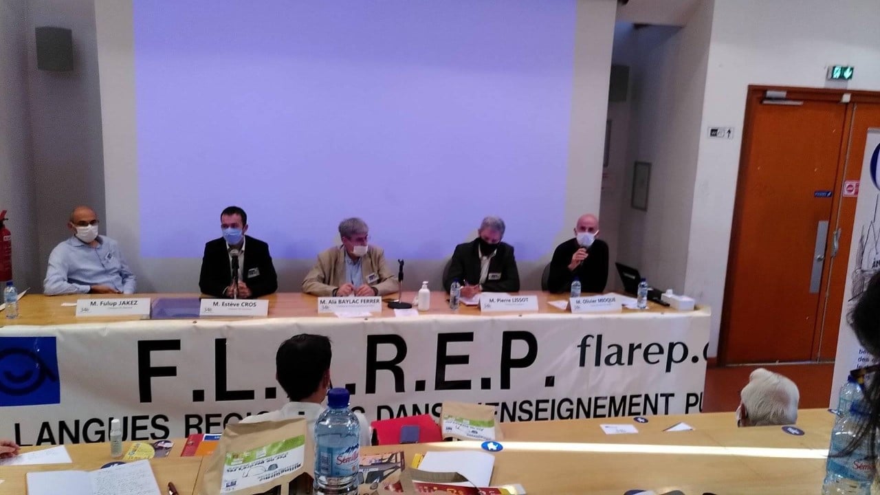Institutions et associations en ordre de marche pour développer le bilinguisme catalan à l’école