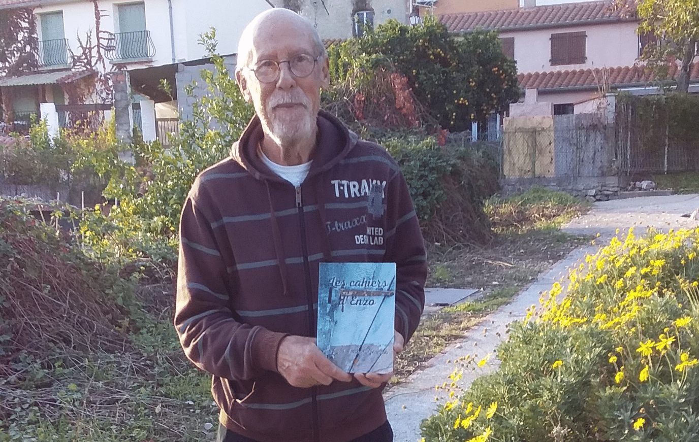 « Les cahiers d’Enzo », le premier livre de Jacky Grenier, écrit au pied des Albères en Pays Catalan
