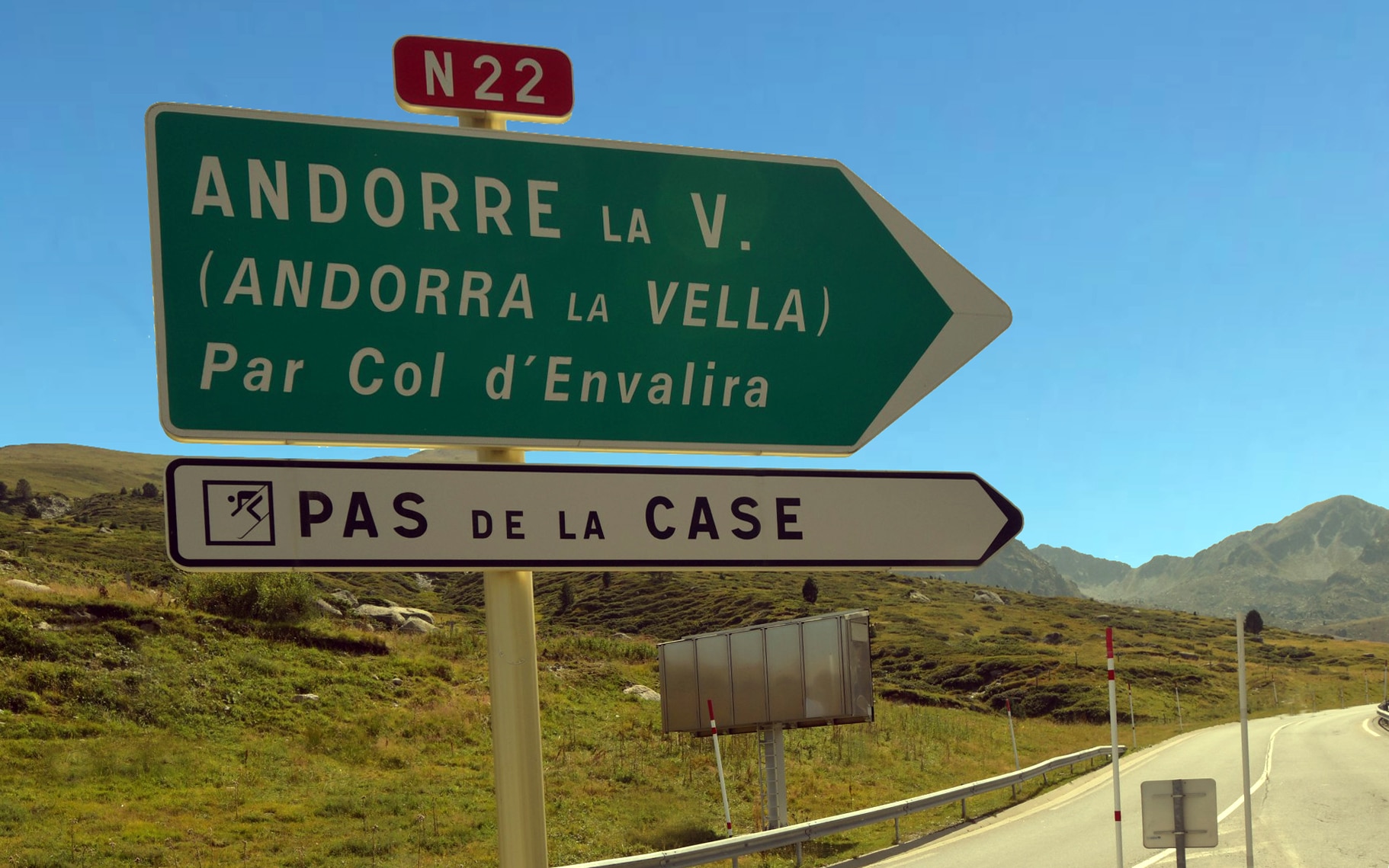 Achats de cigarettes : le régime des franchises à l'importation avec la principauté d'Andorre