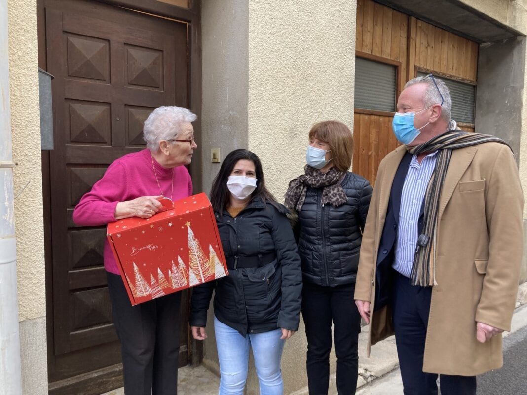 Colis de la Saint-Vincent à Claira des douceurs pour nos aînés...