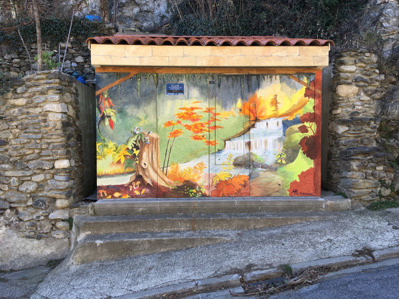 Embellissement du poste de transformation « village » à Olette-Evol