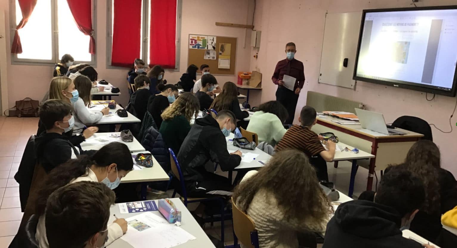 L’éducation financière dans les collèges des Pyrénées-Orientales par la Banque de France