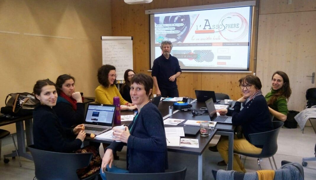 Assosphère vous propose une formation gratuite à la gestion associative