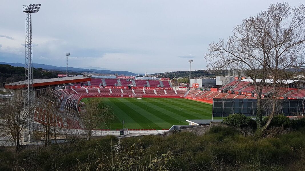 1200px-Montilivi280611 Le stade Montilivi
