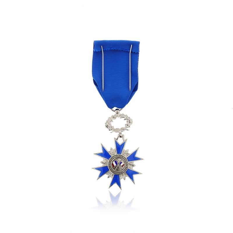 Ordre du mérite : une médaille pour le solérien Léo Tixador #TVCAT #FlashInfo