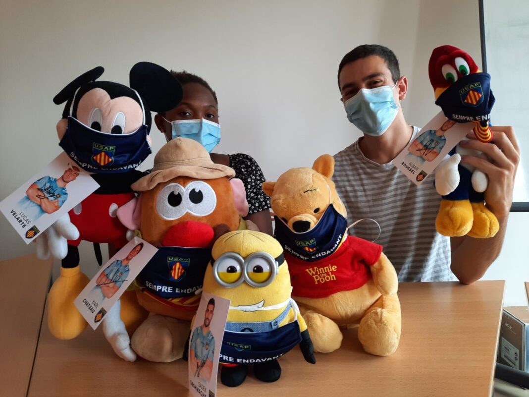 Le Secours populaire communique participez à la collecte de produits d'hygiène du Secours populaire et repartez avec une peluche supportrice de l'Usap