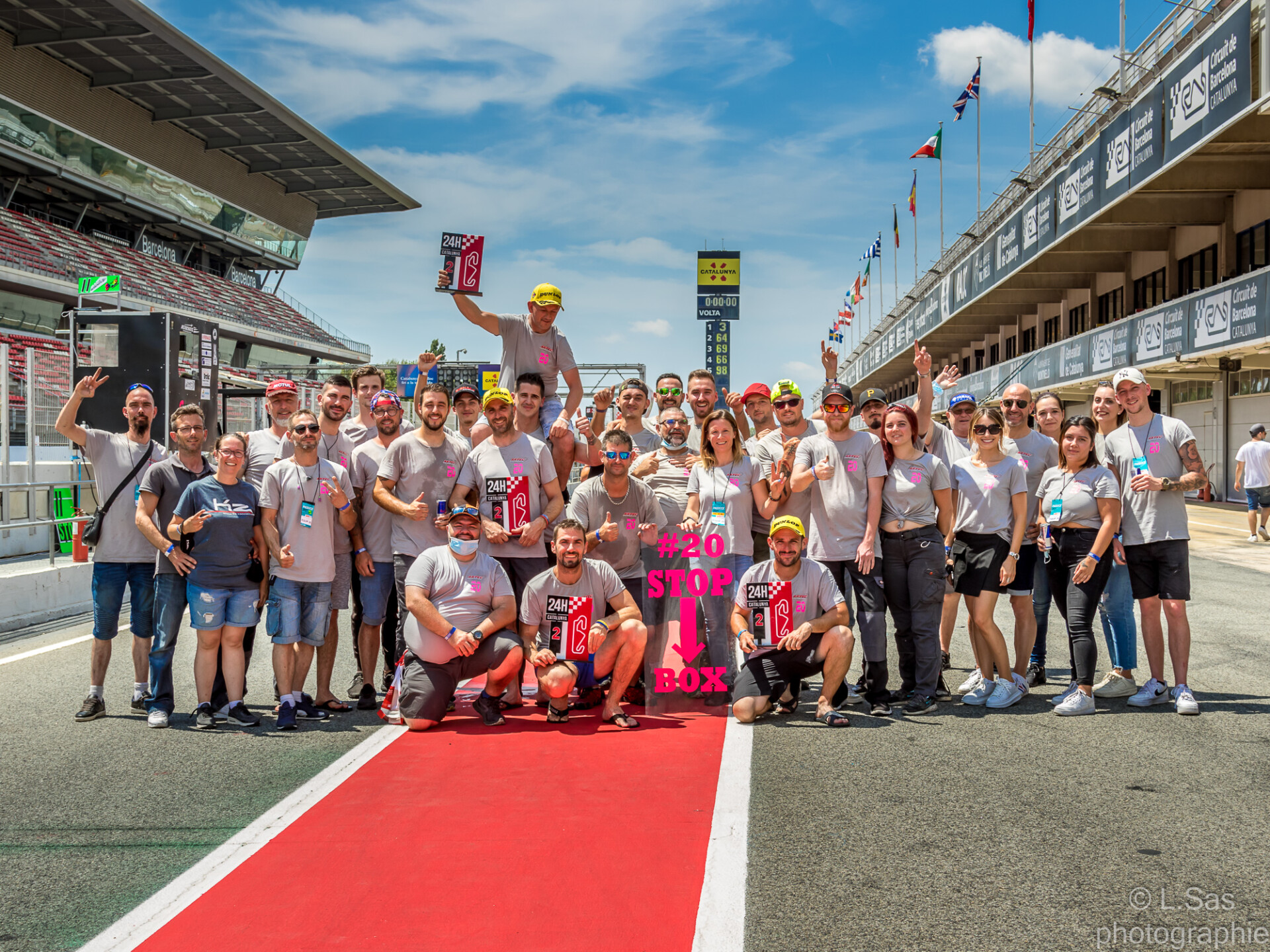 Dans les coulisses des 24h de Barcelone Moto : immersion au sein de la Team ARTEC
